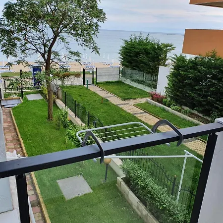 Amara-boutique & Design - студио Apart Otel *