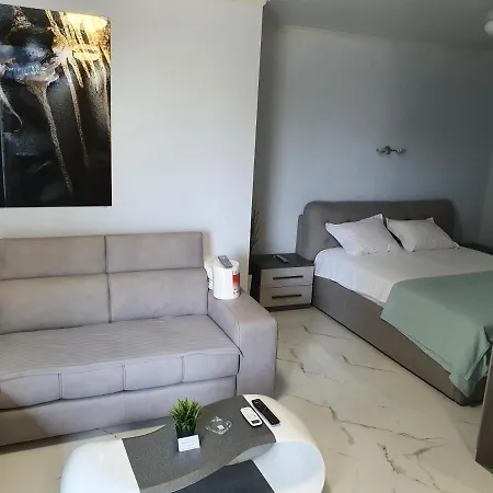 Amara-boutique & Design - студио 아파트호텔 4*