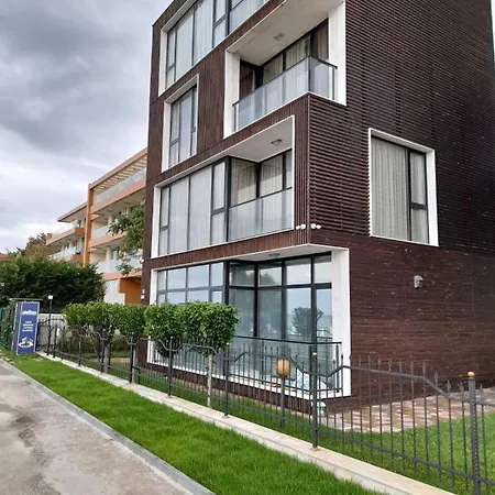 Amara-boutique & Design - студио 4*