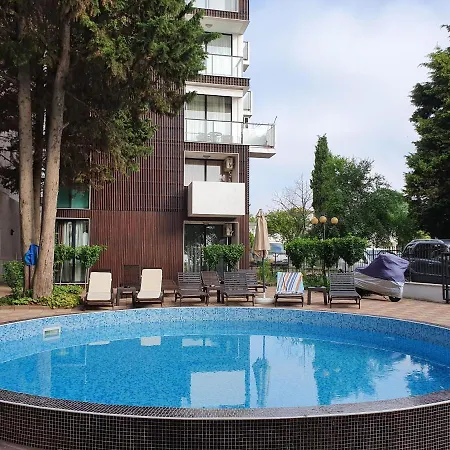 公寓式酒店 Amara-boutique & Design - студио 4*