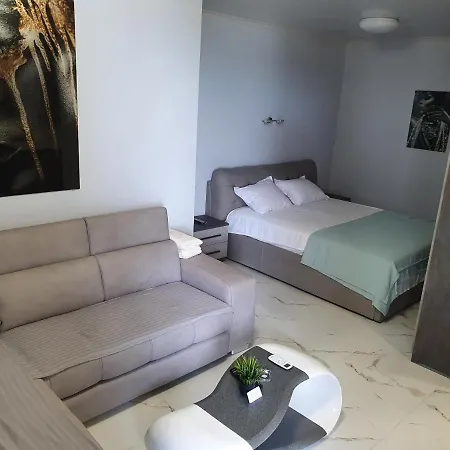 公寓式酒店 Amara-boutique & Design - студио 4*