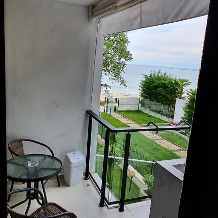 公寓式酒店 Amara-boutique & Design - студио 4*